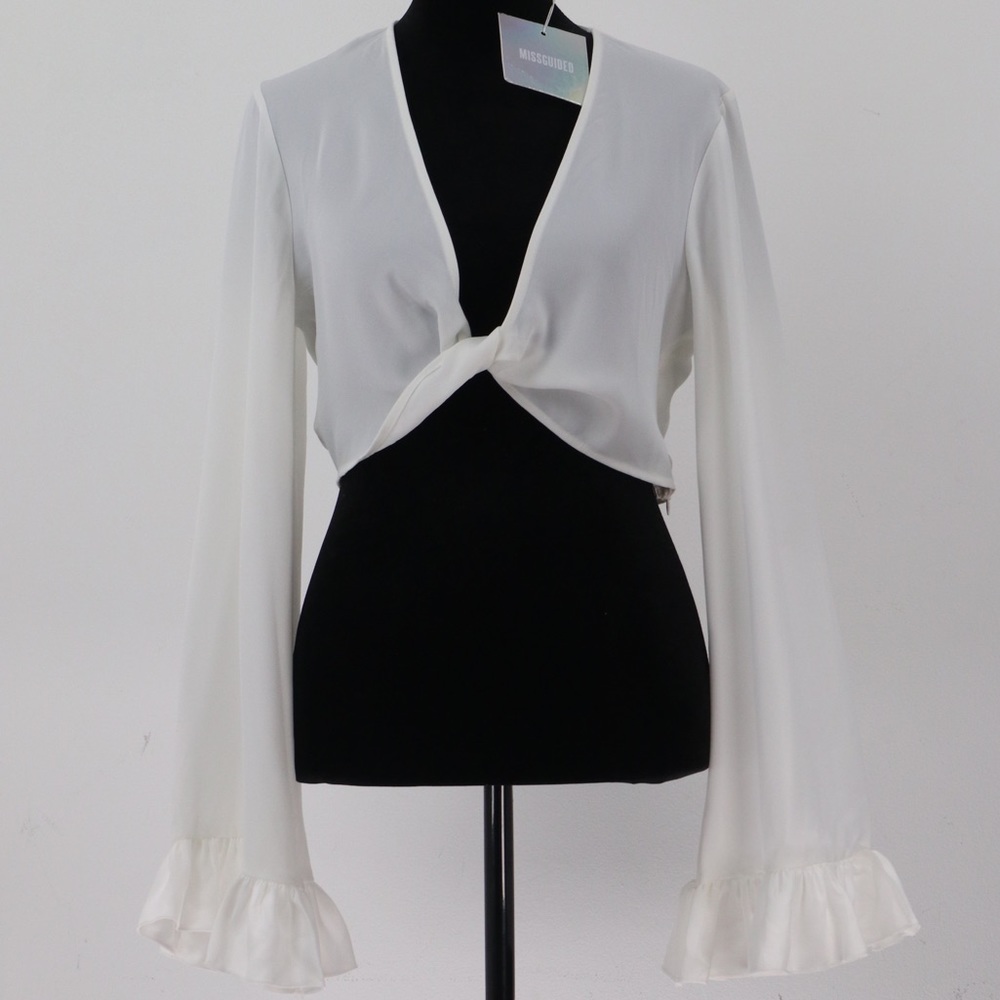 NWT White Flare Sleeve Twist Front Crop Top Missguided US 6